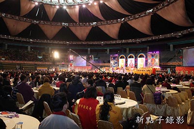 小巨蛋 搖臂拍攝 法會直播