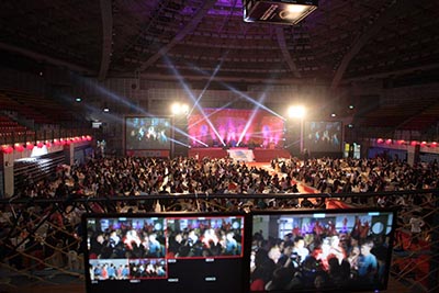 台大體育館 尾牙演唱表演