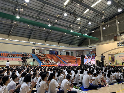 韓國宗教活動 網路直播 電視牆 導播台
